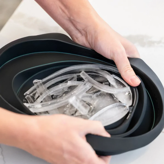 🌬️ Why You Should Start Your Day with a Facial Ice Bath