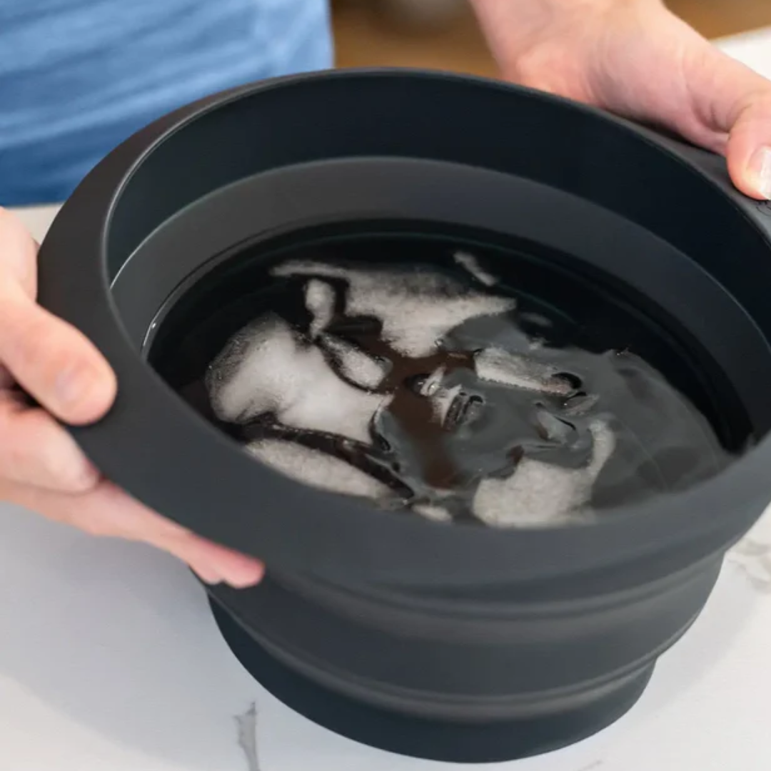 ❄️ The Power of Facial Cold Therapy: Why Everyone’s Talking About Ice Baths for Your Face